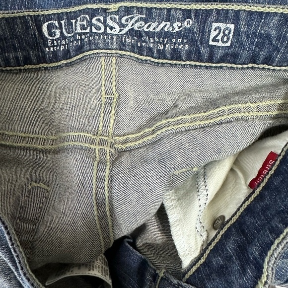 Guess Jeans - Picture 6 of 7